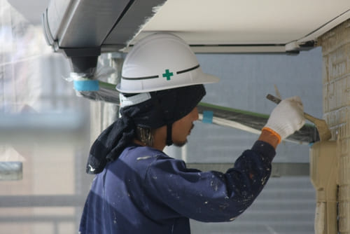 川崎市にお住いの方へ、防水塗装のメリットとデメリットをご紹介します