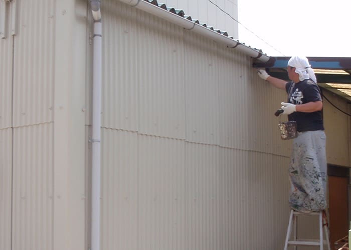 横浜市で外壁塗装するなら？補修はDIYでできるのか？