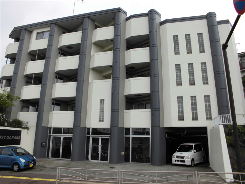 神奈川県横浜市神奈川区立町　ウッドベル