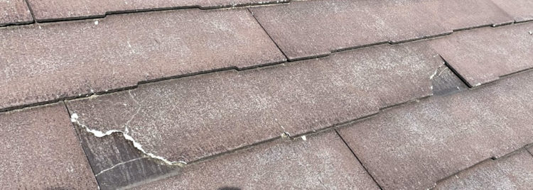 屋根のヒビ割れ補修
